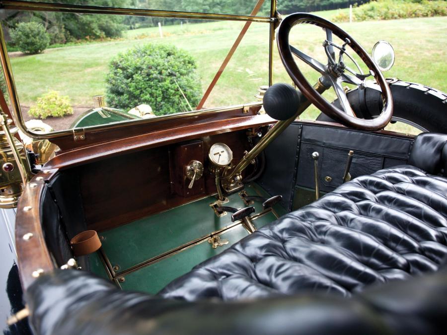 Интерьер Oakland Model 30 Touring 1912 года  (фото 19 из 19)